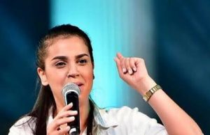 Camila Barros – Reveja Sua Posição