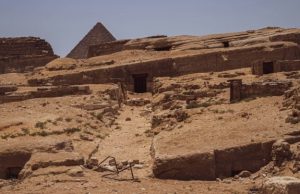 Arqueólogos Anunciaram Recentemente a Descoberta de Duas Antigas Igrejas de 1.600 anos, além de um raro mural de Jesus em um assentamento Cristão